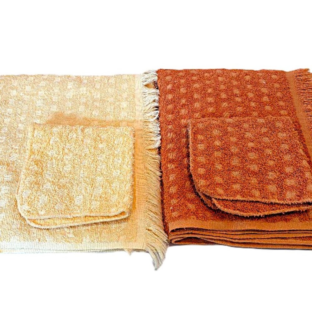 Vintage Light & Dark Peach waffle textured Stevens Bath Towels & cloths-set of 2